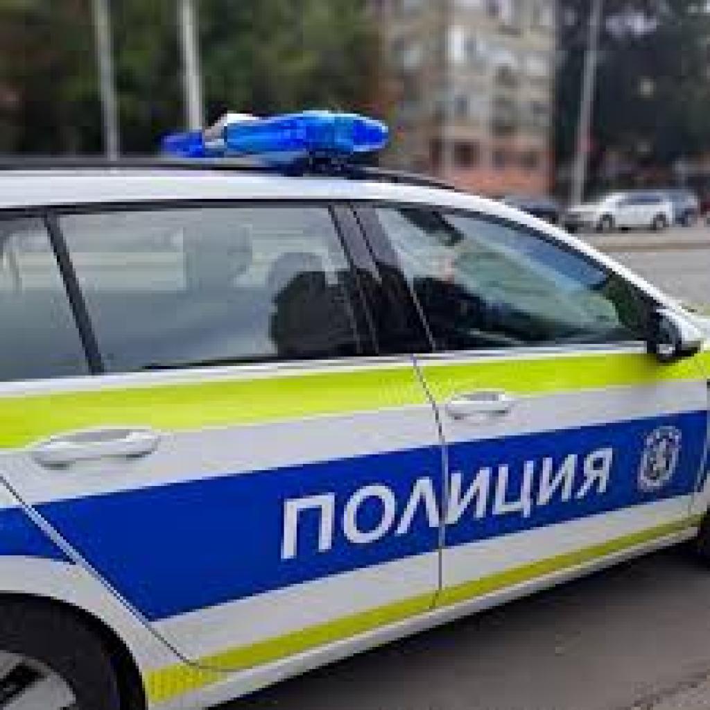 Задържаха неправоспособен шофьор в Павликени, заканил се и на полицай