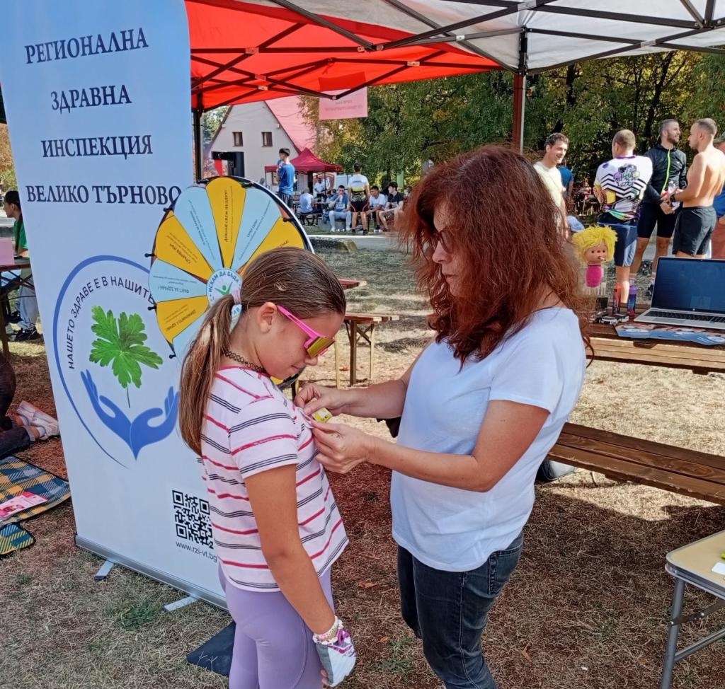„Посока: Бъдеще!“ събра деца и възрастни край хижа „Божур“