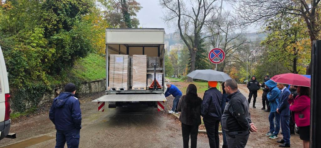 При засилени мерки за сигурност приеха изборните материали за балотажа във Велико Търново