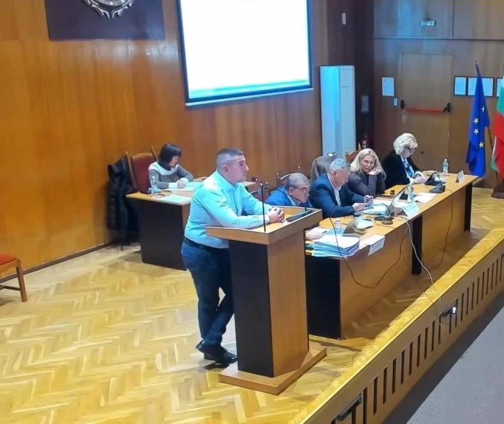 След спор увеличиха с 5% заплатите на кметовете на населени места в община Велико Търново